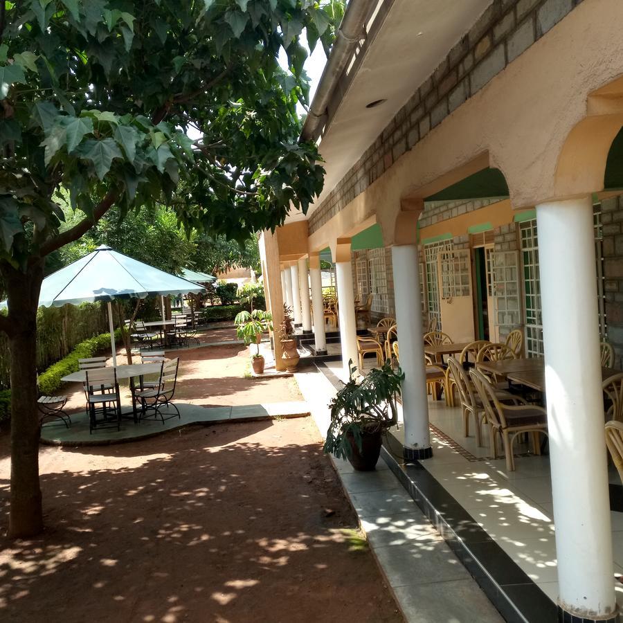 Super Break Hotel Kitale Eksteriør billede